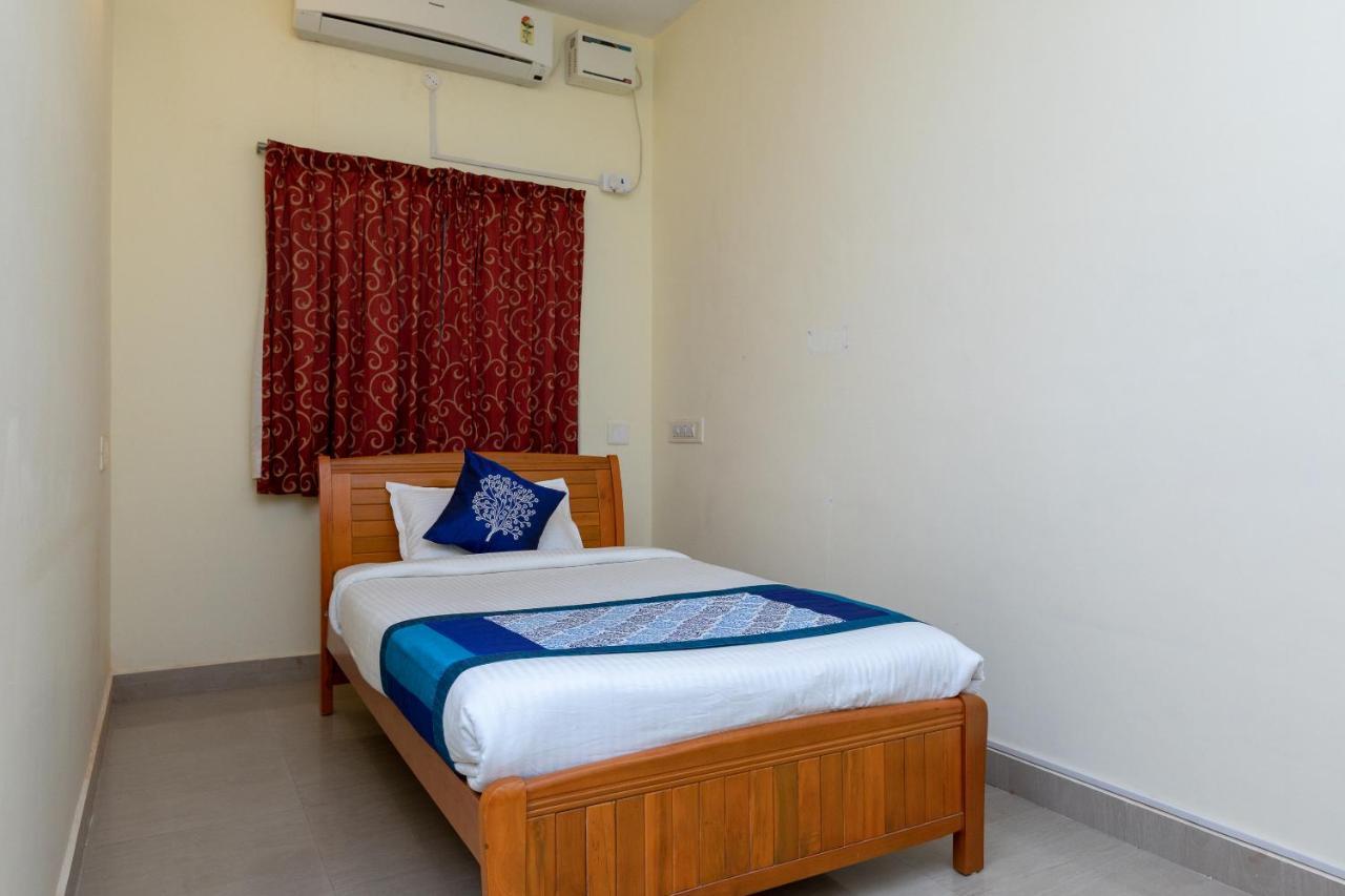 Oyo 16622 Vasantham Guest House เชนไน ภายนอก รูปภาพ